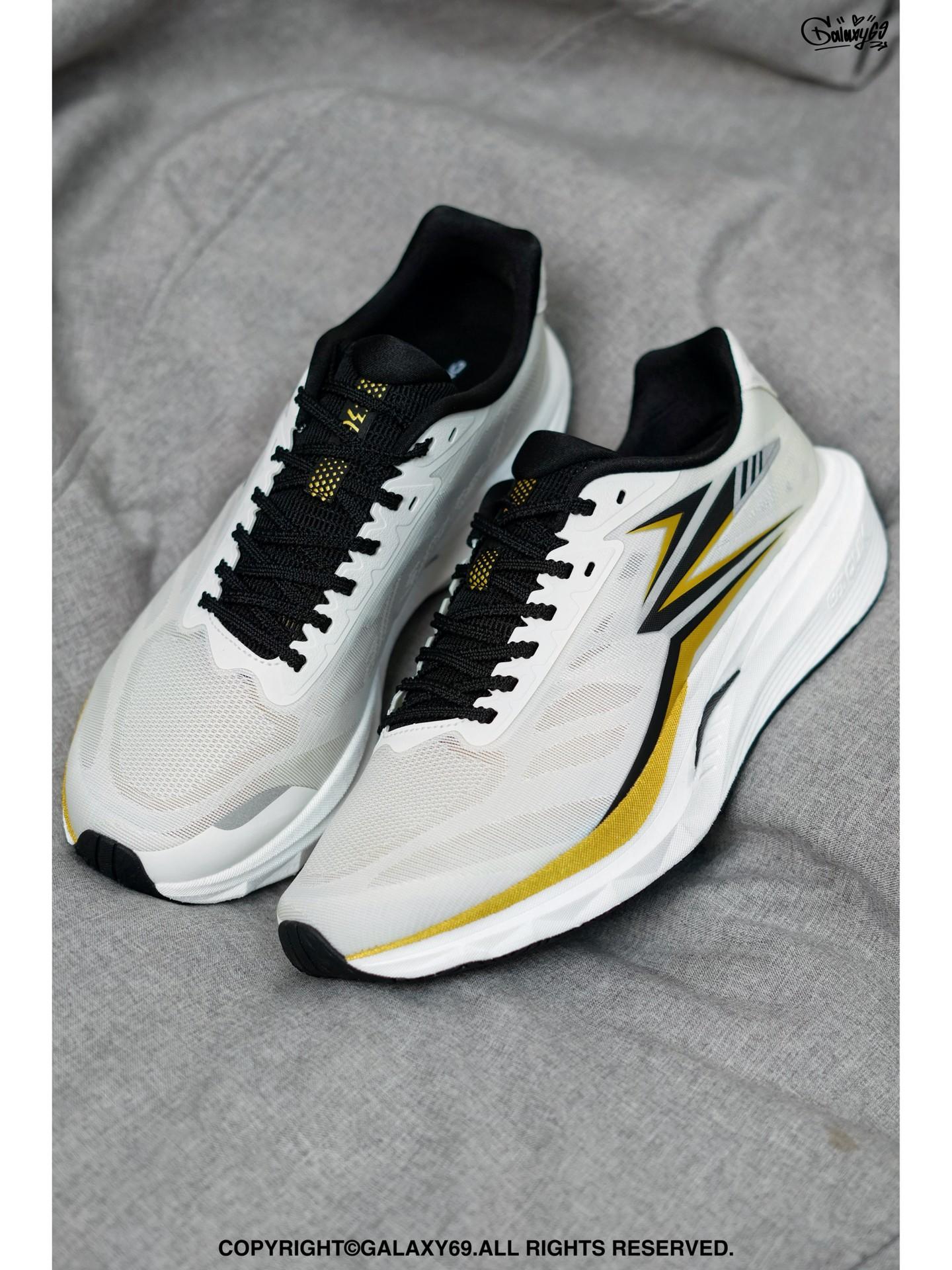 新手必入!361°赛道小强:好穿不累脚,训练通勤都靠谱